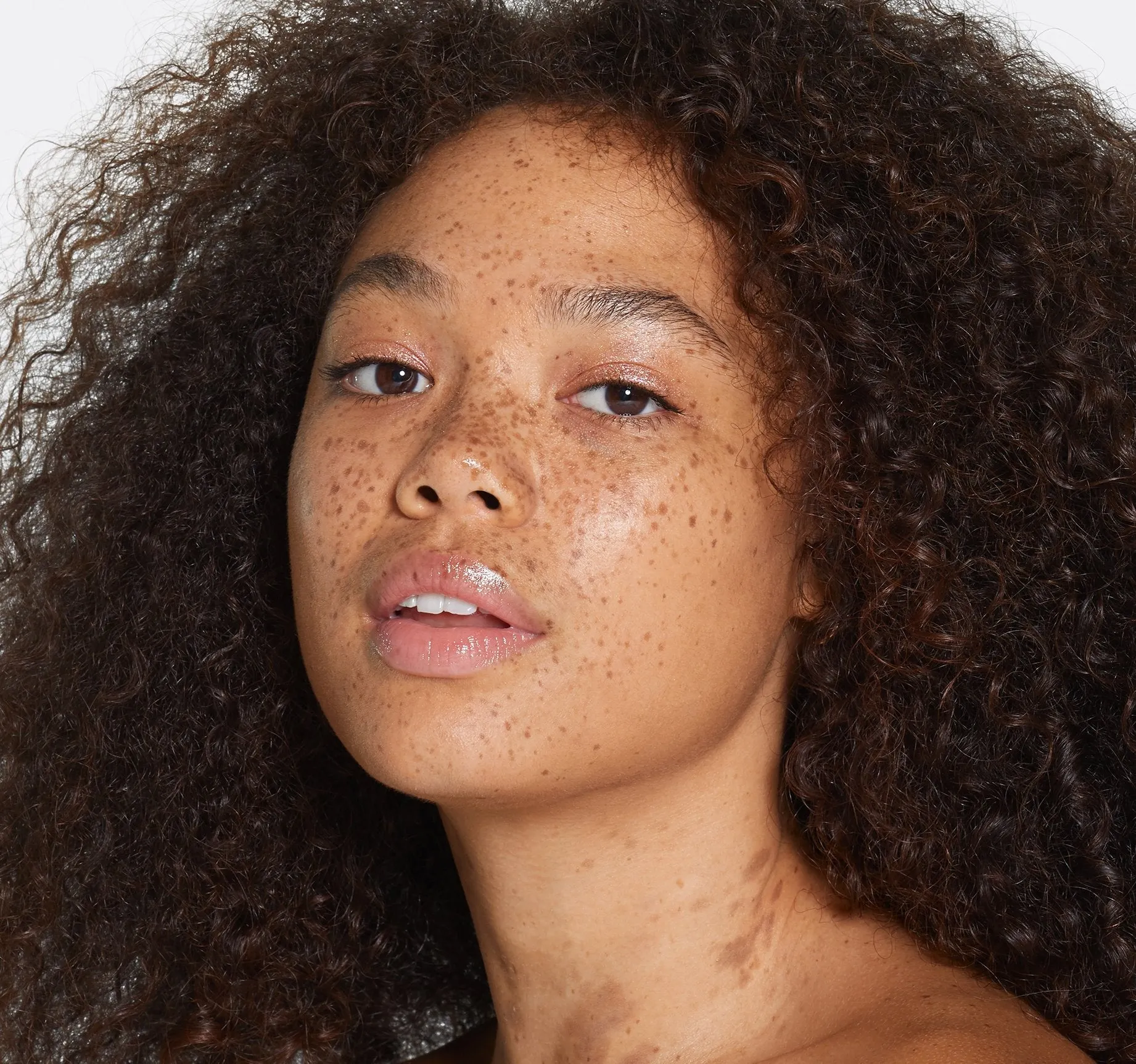 HINT HINT SKIN TINT - HINT OF HONEY