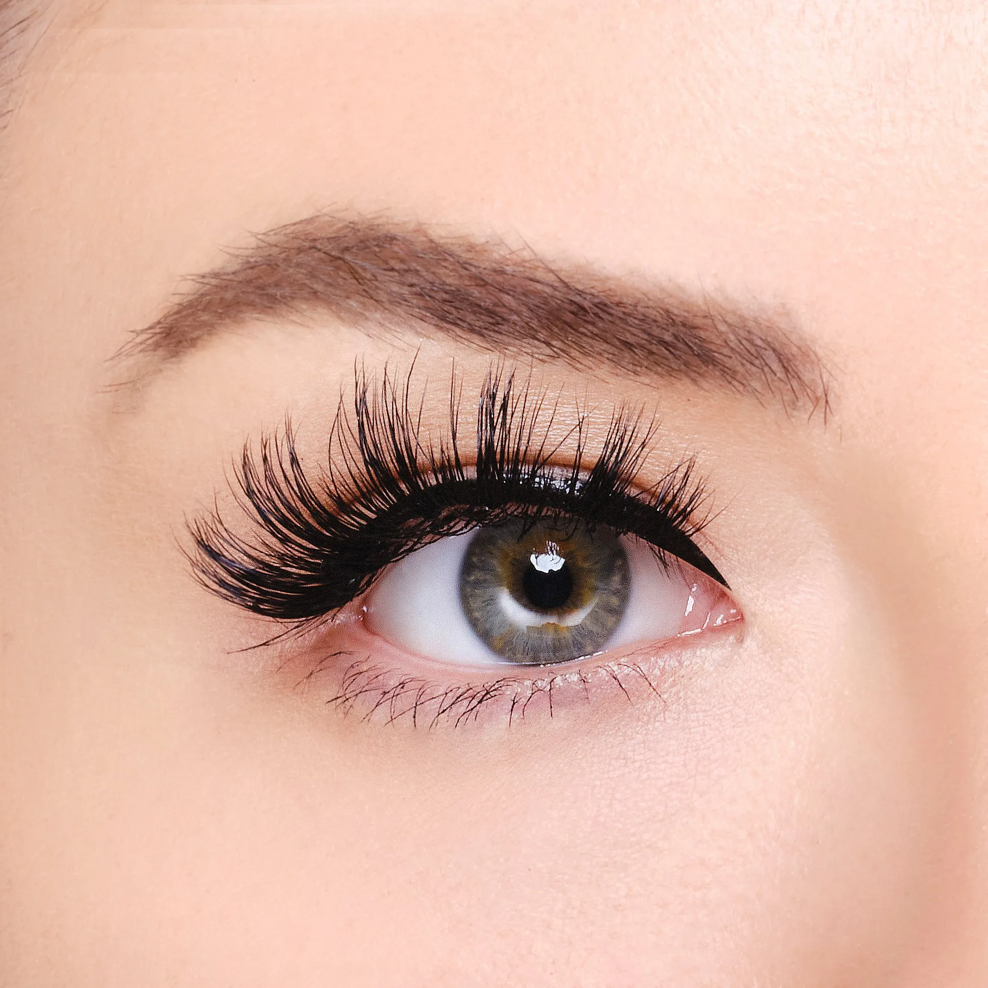 Mink Eyelashes - Madeleine